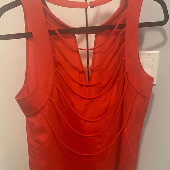 Red Top - Picture 2 of 6